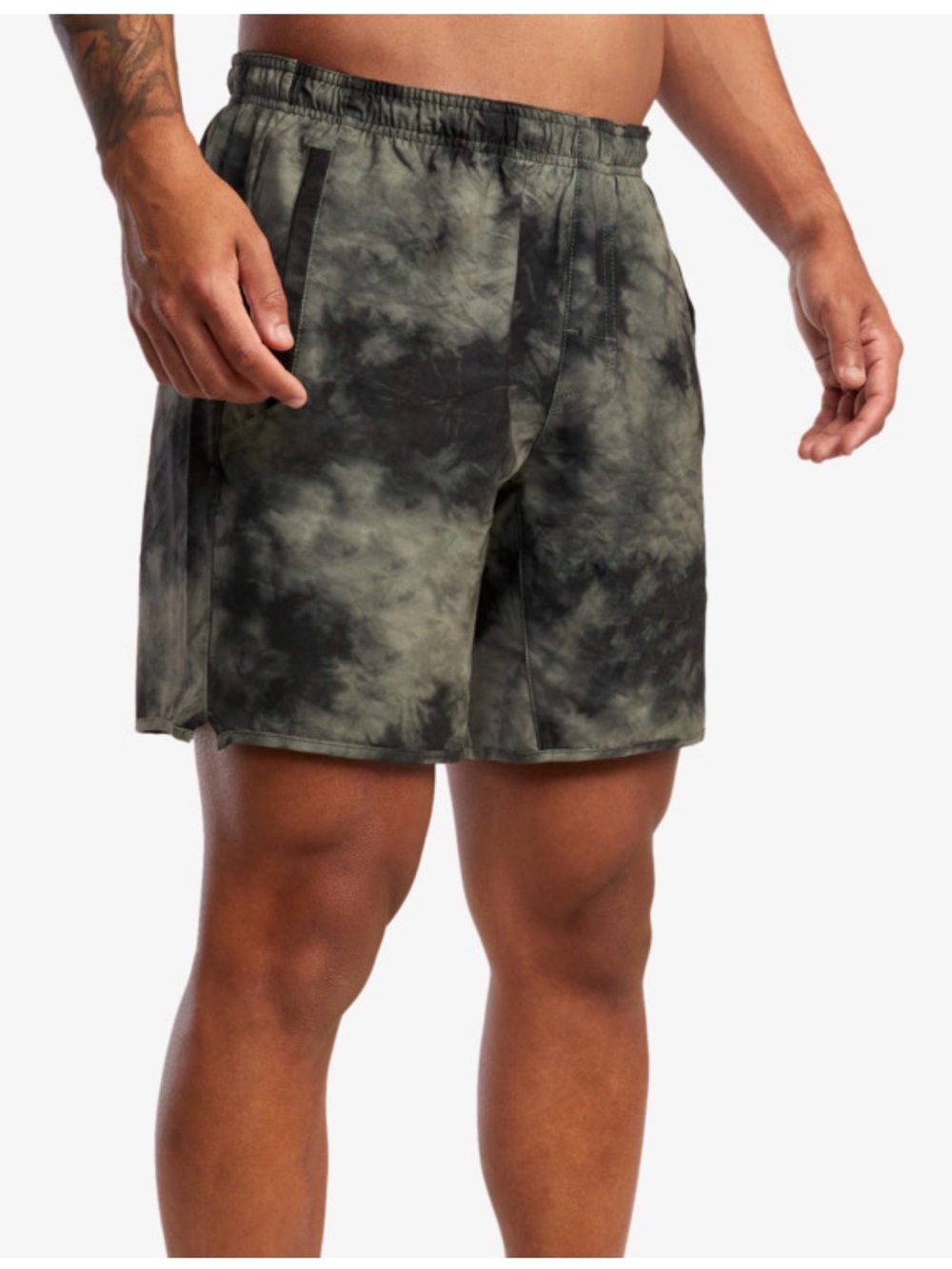 RVCA tigger stretch shorts size L